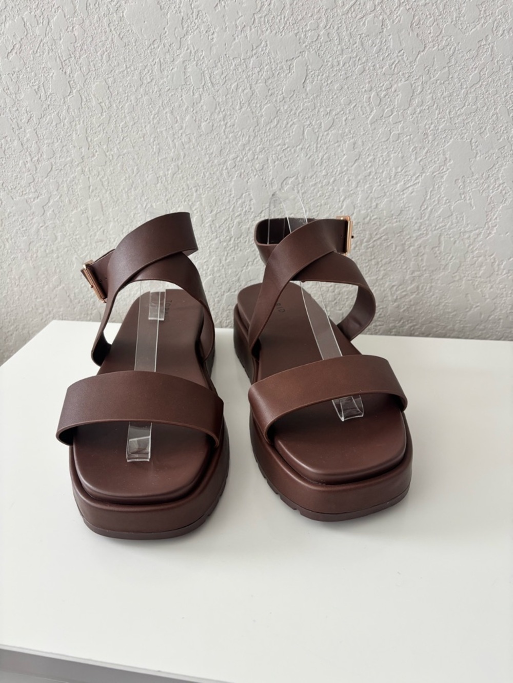Torrid Buckle Wrap Flatform Sandal 10.5(WW) - Picture 4 of 9
